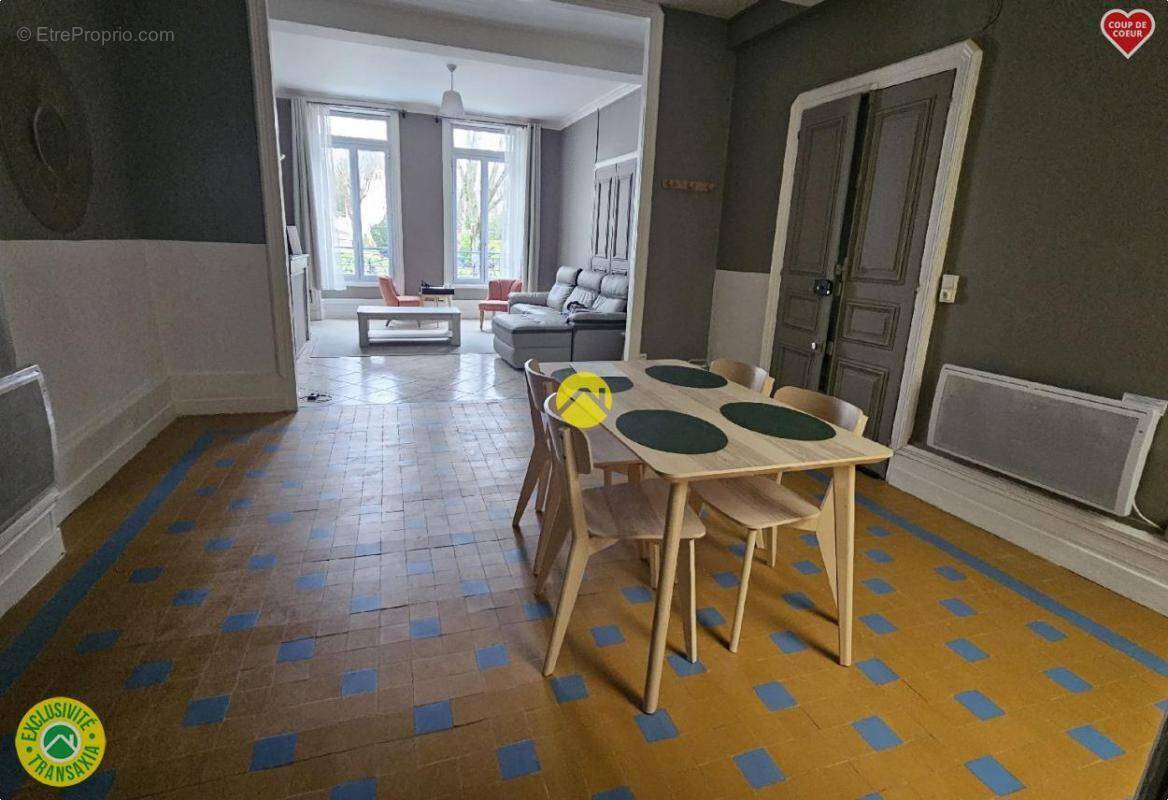 Appartement à NERIS-LES-BAINS