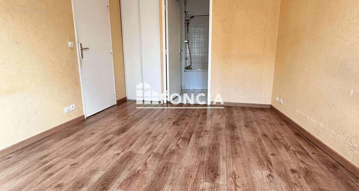 Appartement à COLOMBES