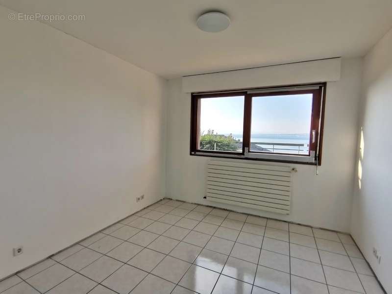 Appartement à EVIAN-LES-BAINS