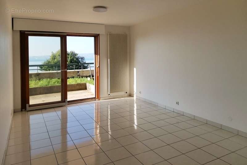 Appartement à EVIAN-LES-BAINS