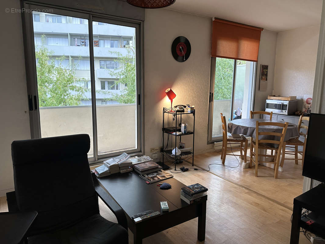 Appartement à SAINT-ETIENNE