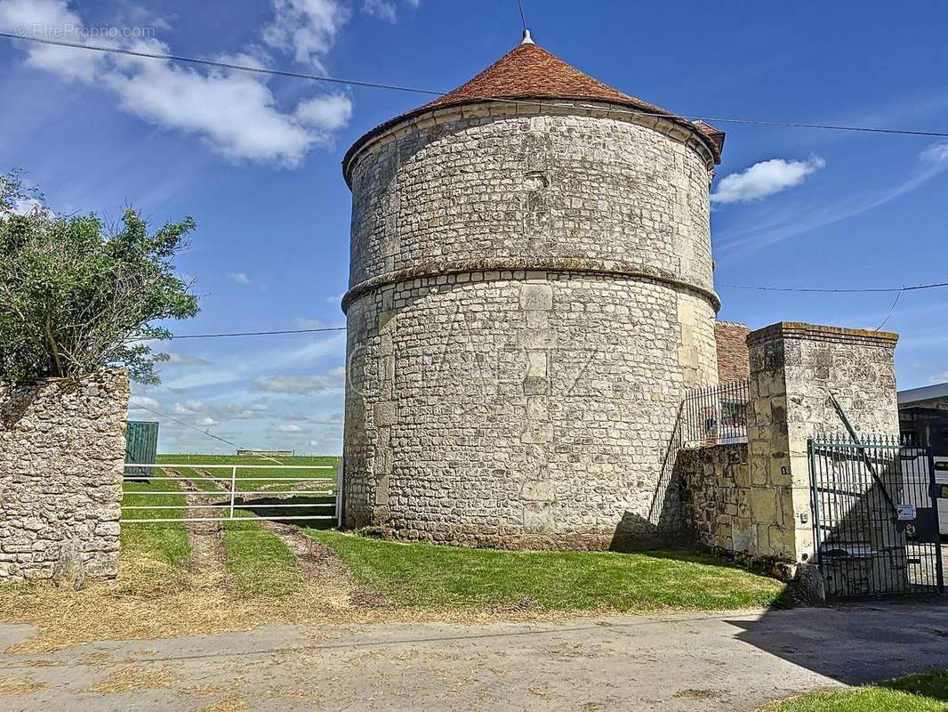 Maison à MARINES