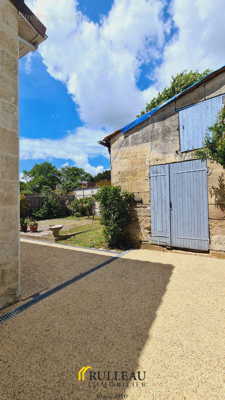 Maison à SAINT-ANDRE-DE-CUBZAC