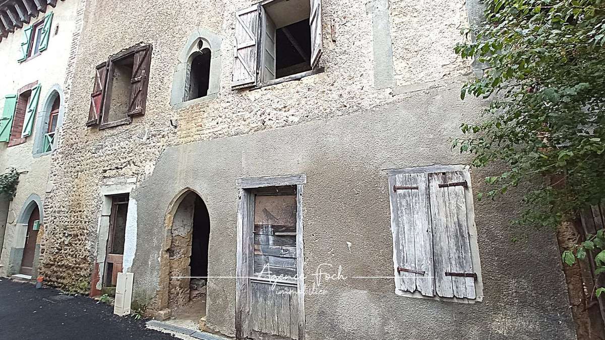 Maison à TRIE-SUR-BAISE