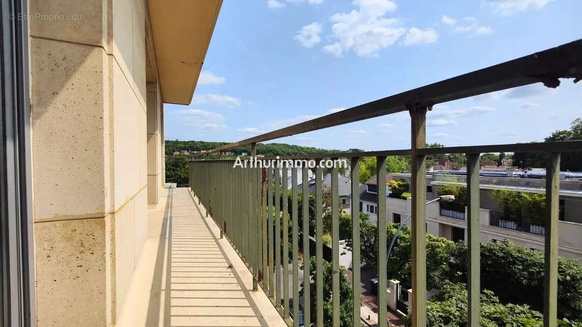 Appartement à SAINT-MAUR-DES-FOSSES