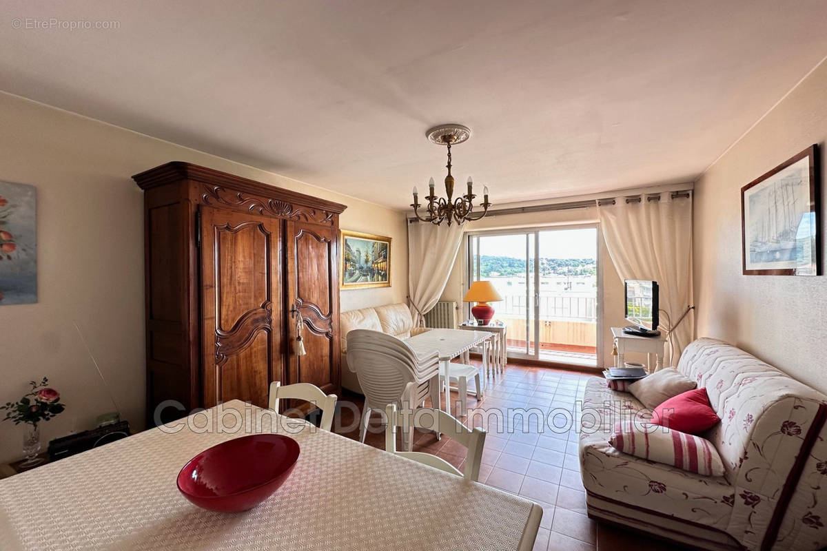 Appartement à SANARY-SUR-MER