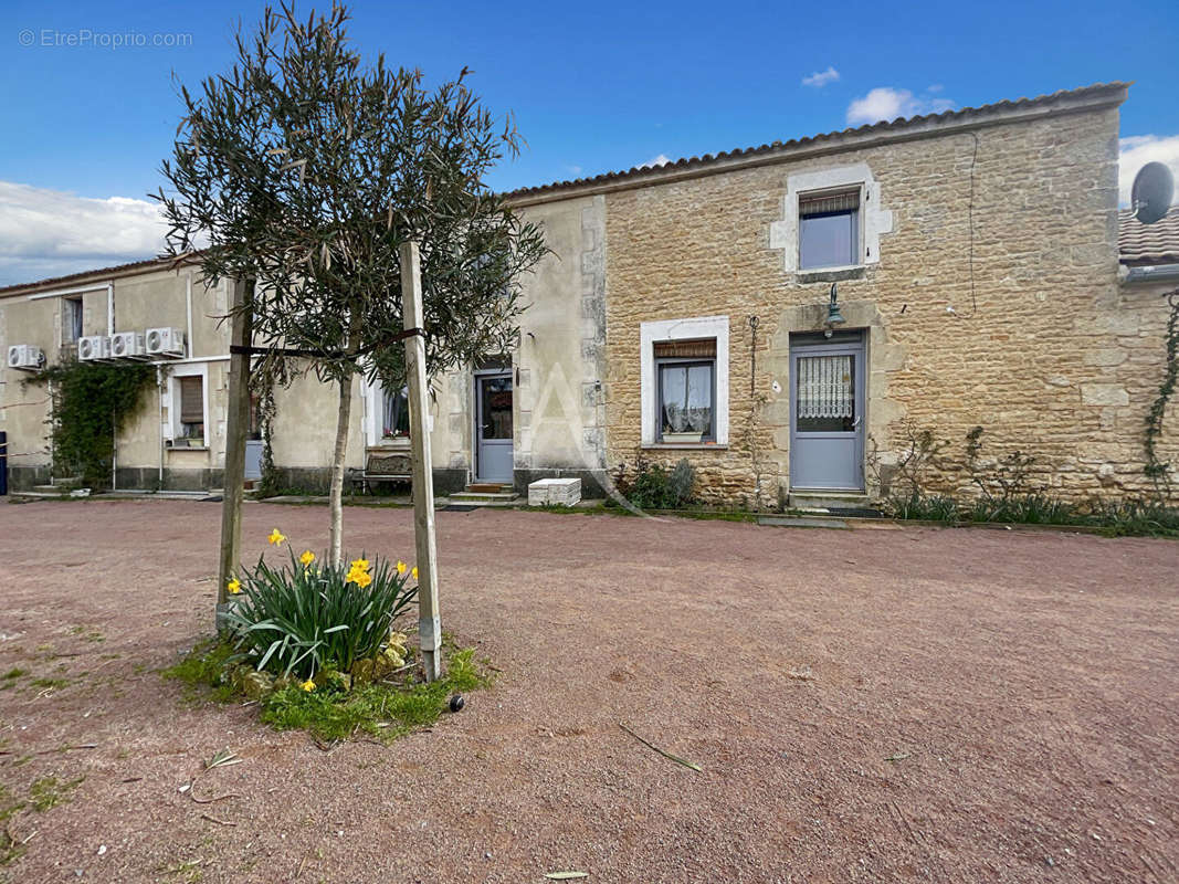 Maison à LE LANGON