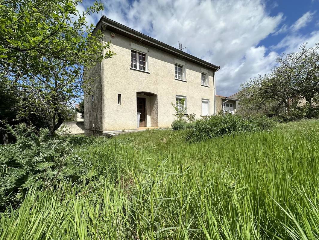 Maison à AUSSILLON