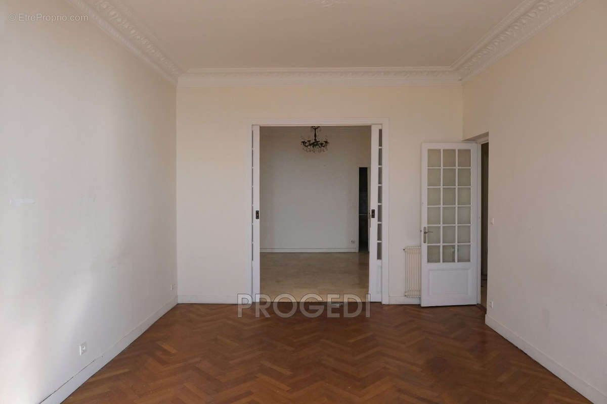 Appartement à BEAUSOLEIL