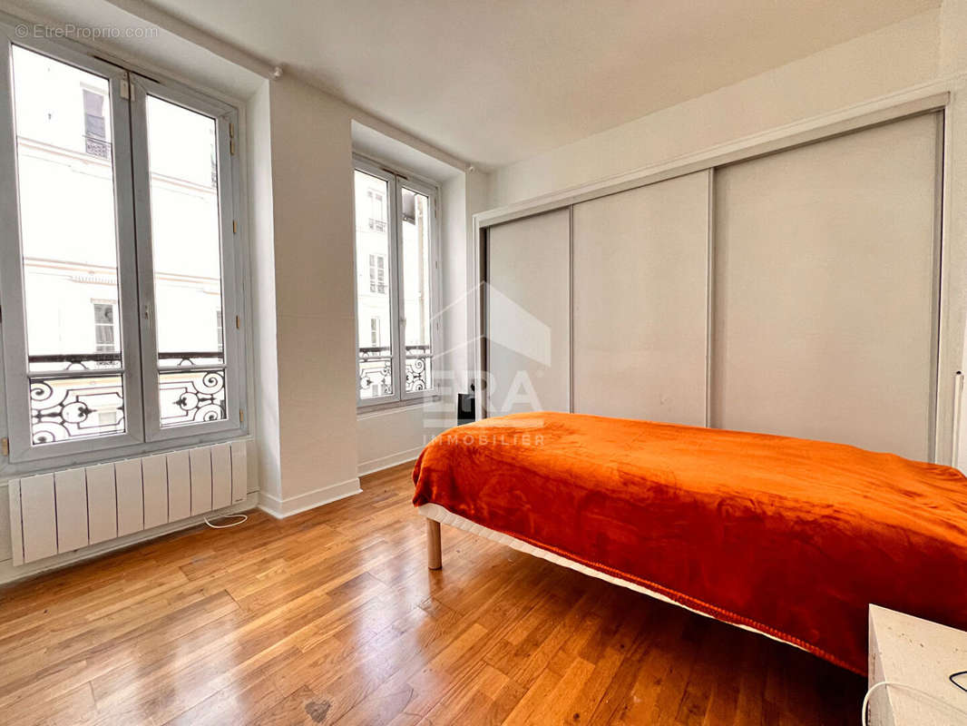 Appartement à PARIS-9E