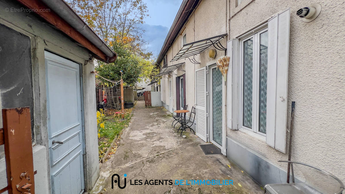 Appartement à GENNEVILLIERS