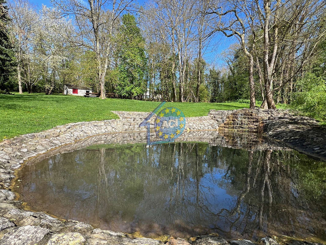 Maison à BREUIL-BOIS-ROBERT