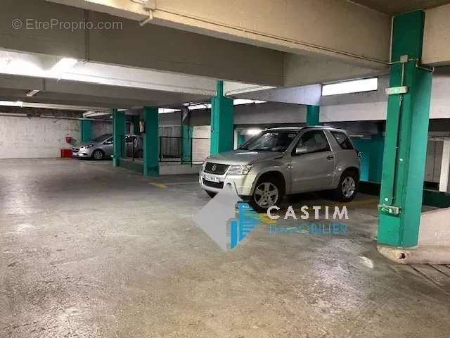 Parking à PARIS-14E