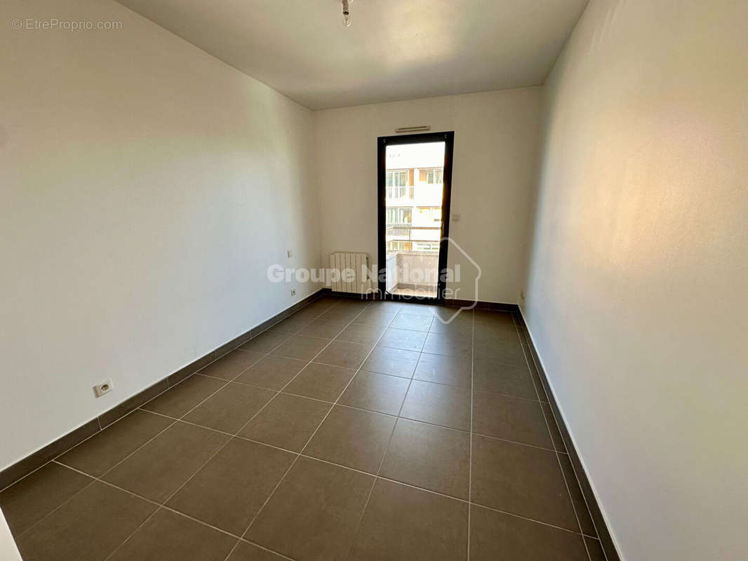 Appartement à VILLENEUVE-LES-AVIGNON