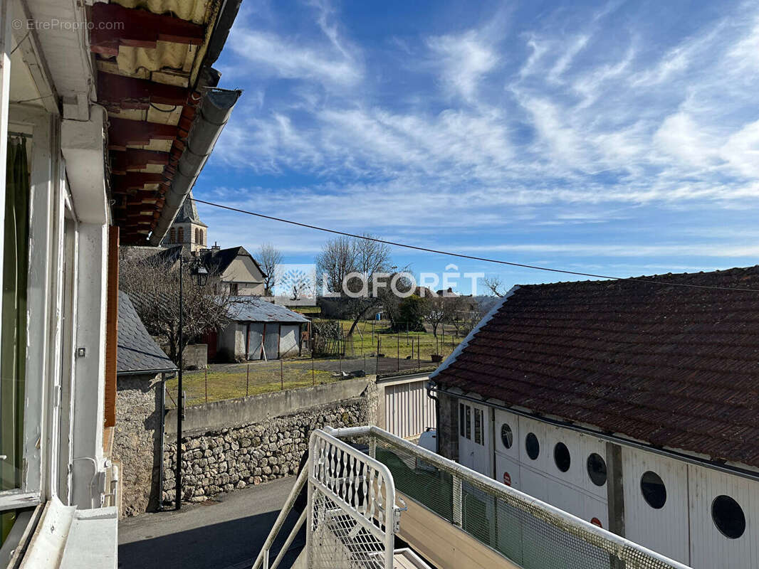 Maison à SENERGUES