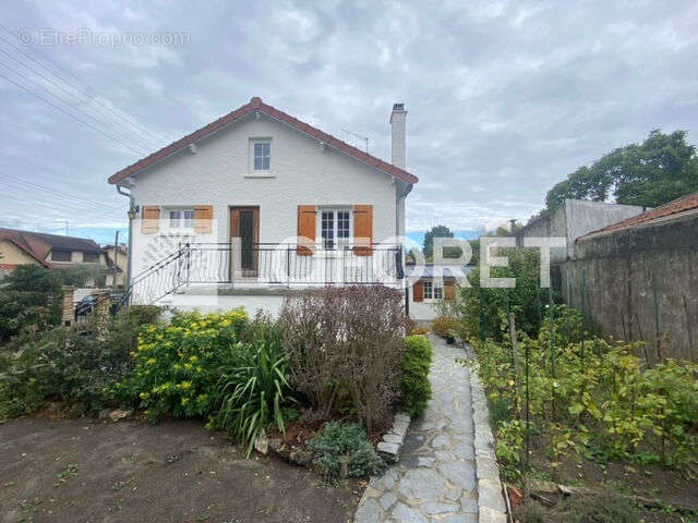 Maison à CLICHY-SOUS-BOIS