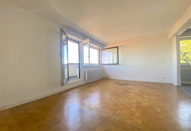 séjour vue 1 - Appartement à SCHILTIGHEIM