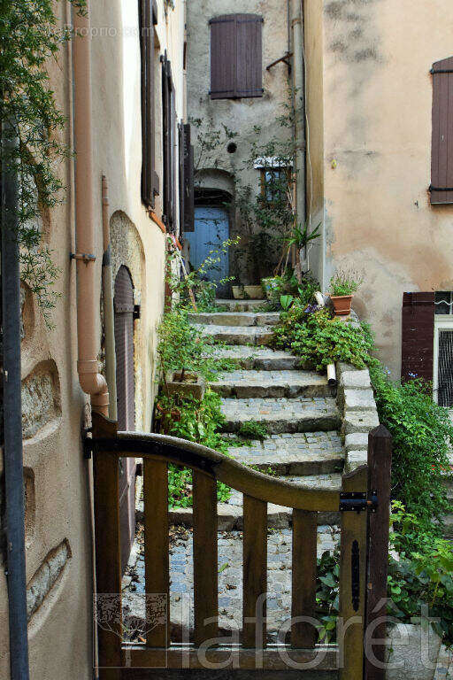 Appartement à FAYENCE