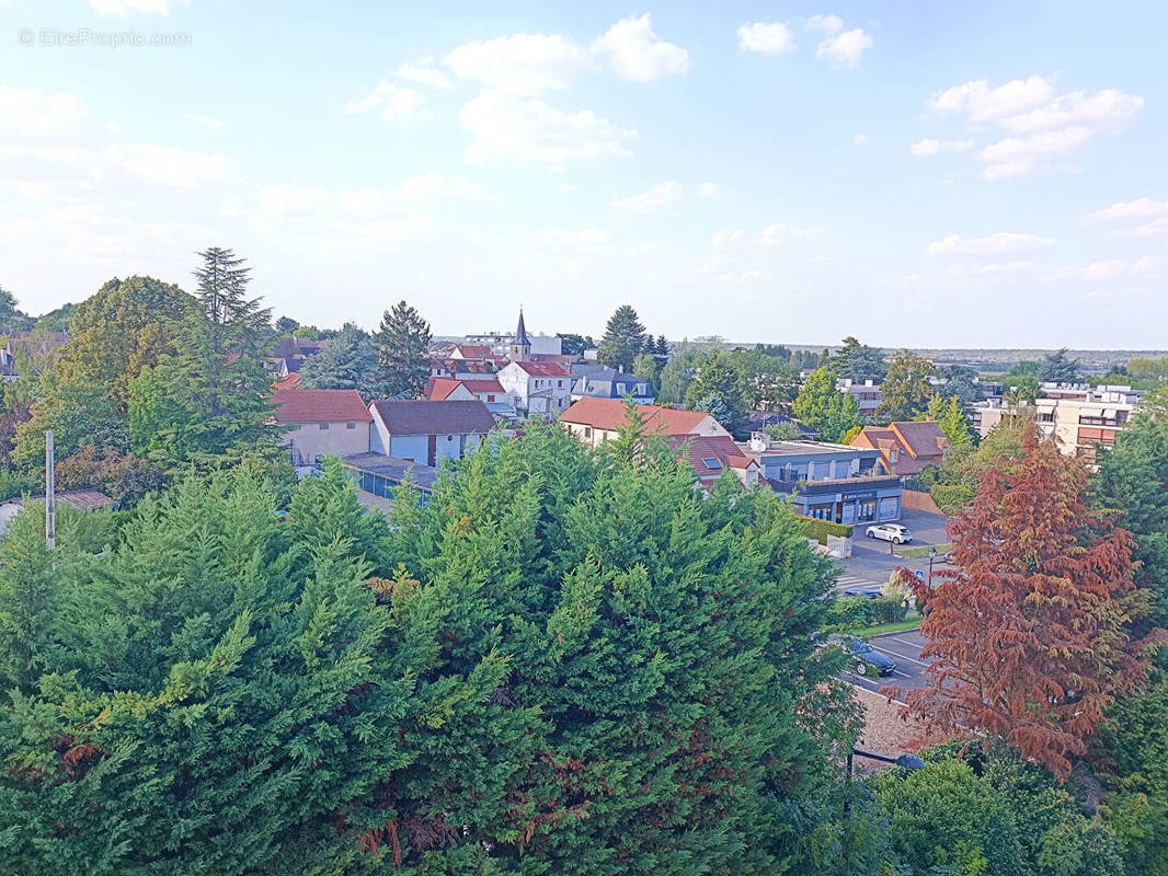 Appartement à FONTENAY-LE-FLEURY