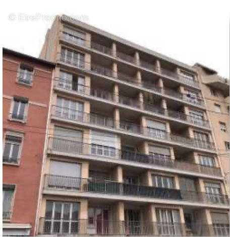 Façade - Appartement à VILLEURBANNE