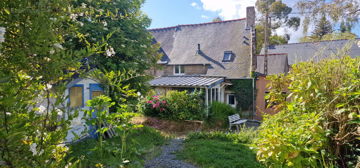 Maison à PLEUDIHEN-SUR-RANCE