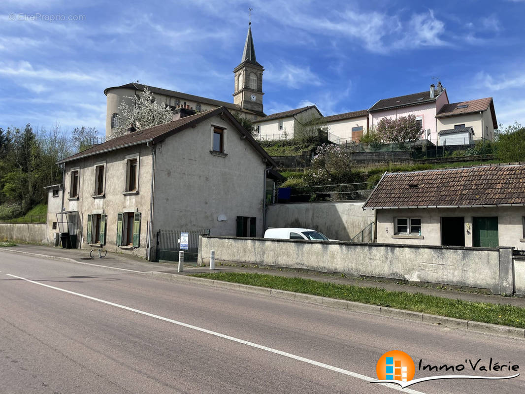 Maison à CHAVELOT