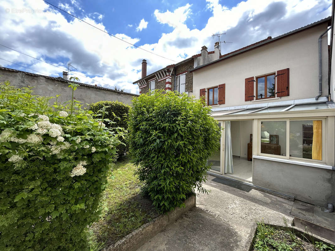 Maison à NEUILLY-PLAISANCE