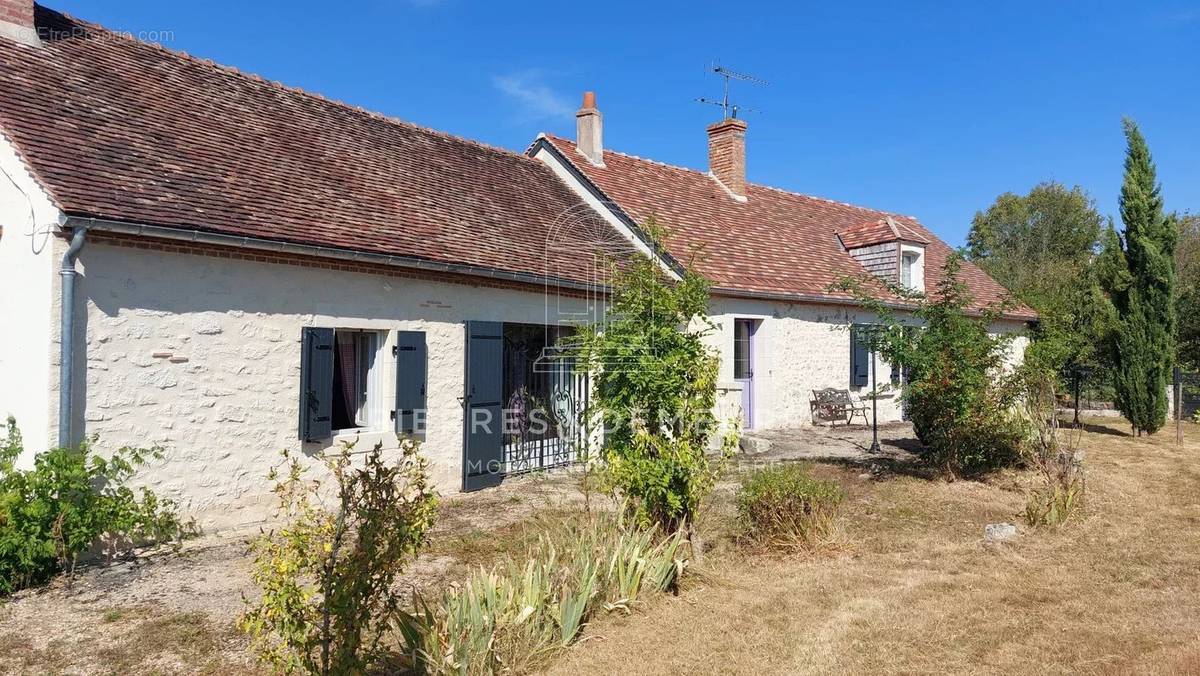 Maison à SAINT-CHRISTOPHE-EN-BOUCHERIE