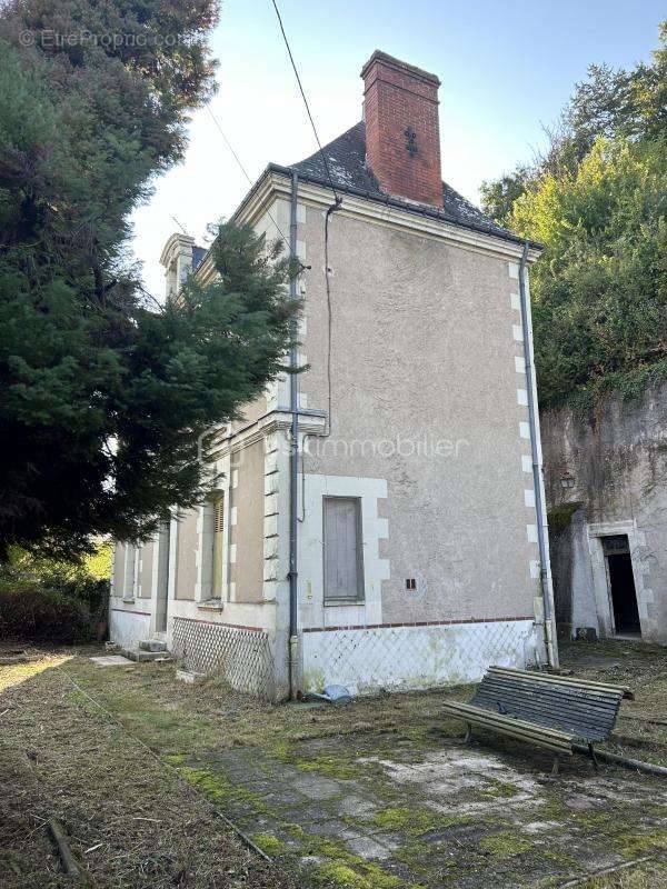 Maison à SAINT-ETIENNE-DE-CHIGNY