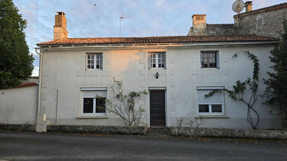 Maison à CISSE