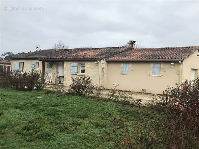 Maison à SAINT-JEAN-D&#039;EYRAUD