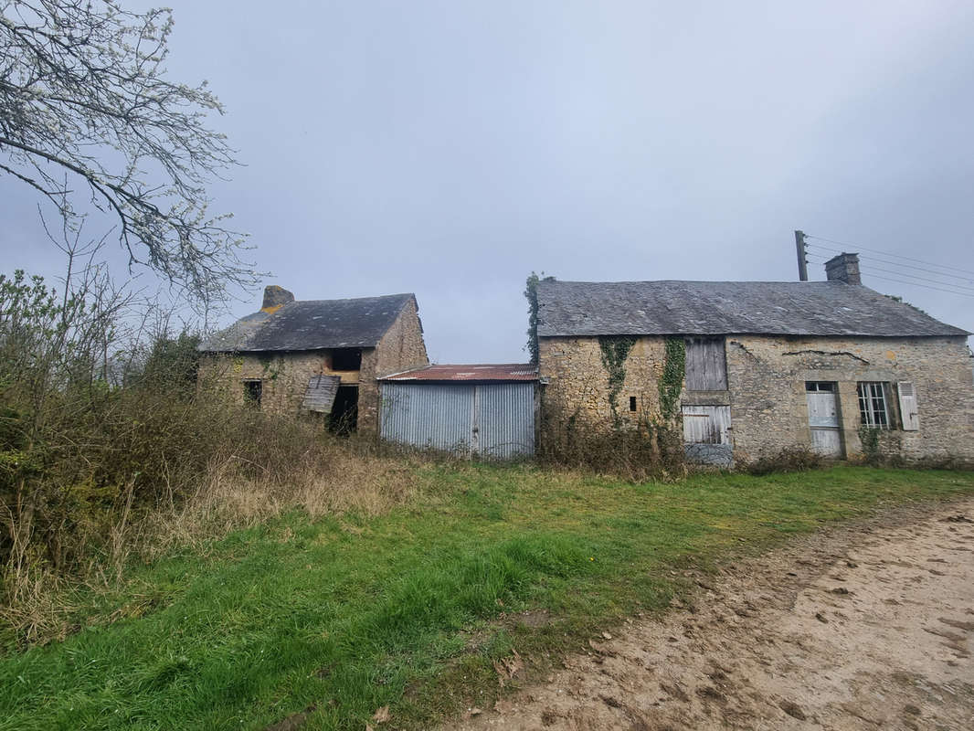 Maison à SAINT-OUEN-DE-MIMBRE