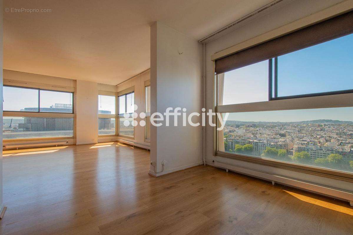 Appartement à PARIS-15E