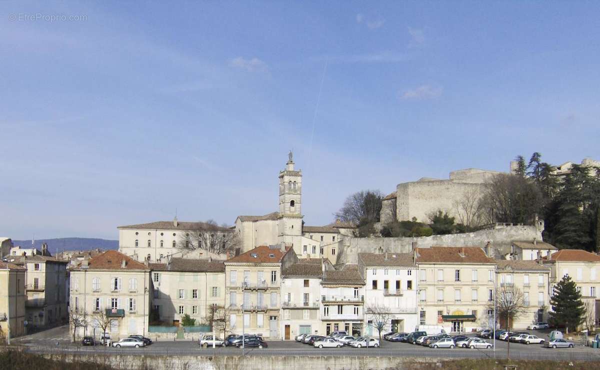 Appartement à MONTELIMAR