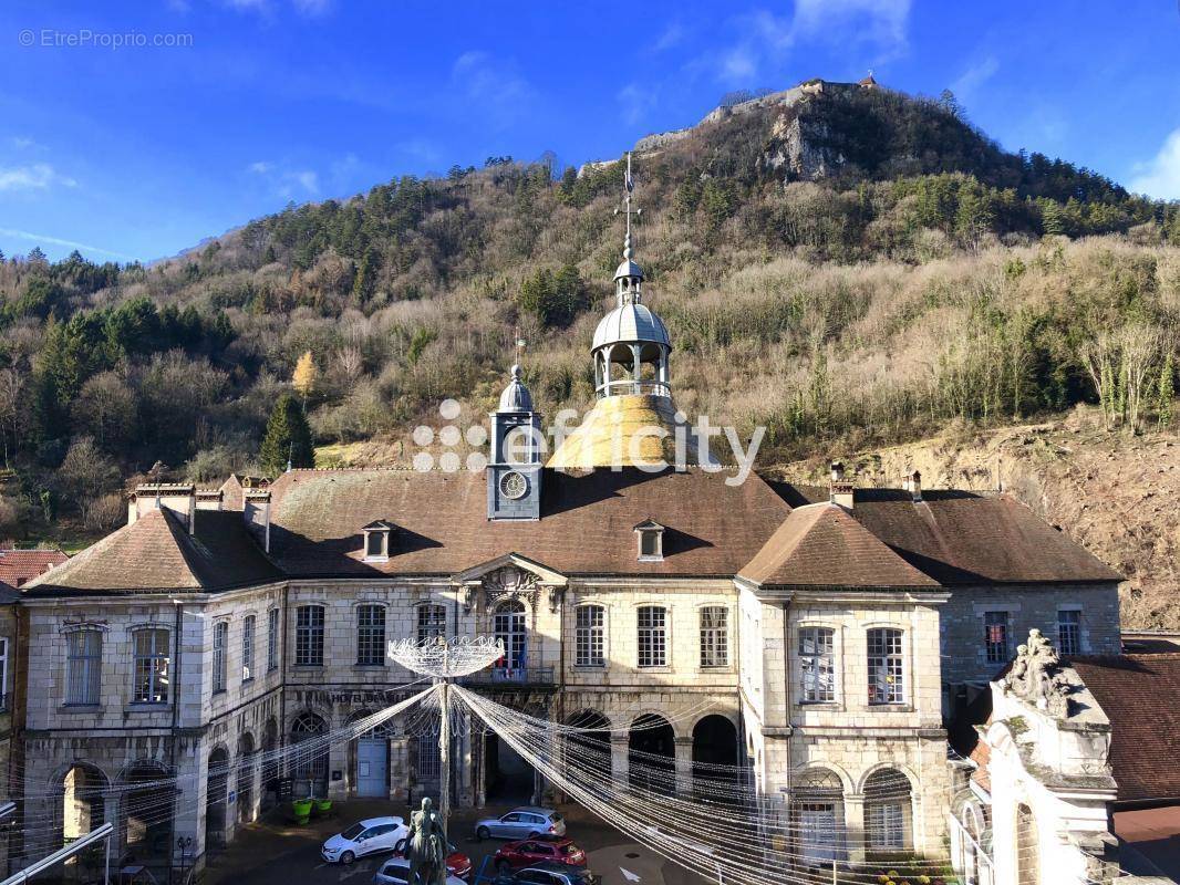 Appartement à SALINS-LES-BAINS