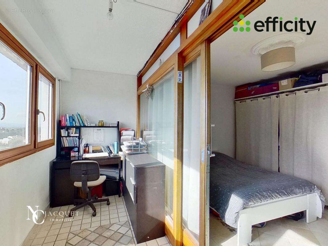 Appartement à RILLIEUX-LA-PAPE