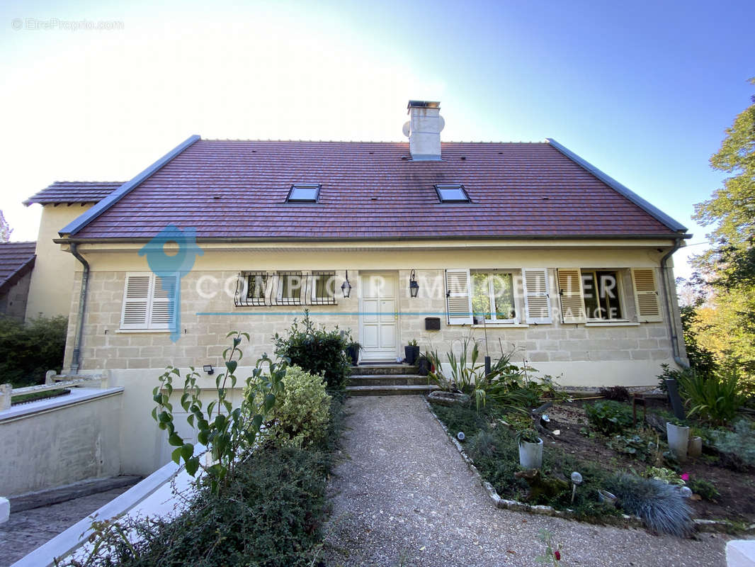 Maison à MILLY-LA-FORET