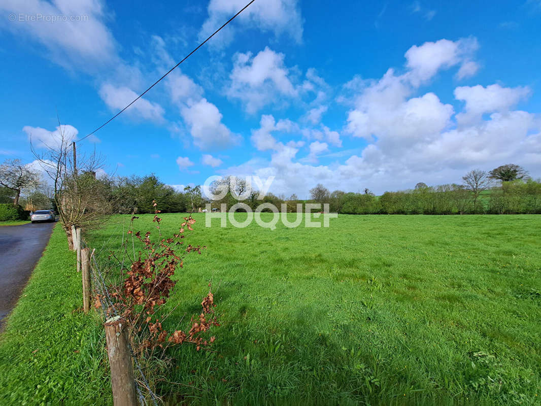 Terrain à LE BENY-BOCAGE