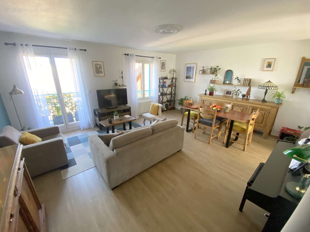 Appartement à TROUVILLE-SUR-MER