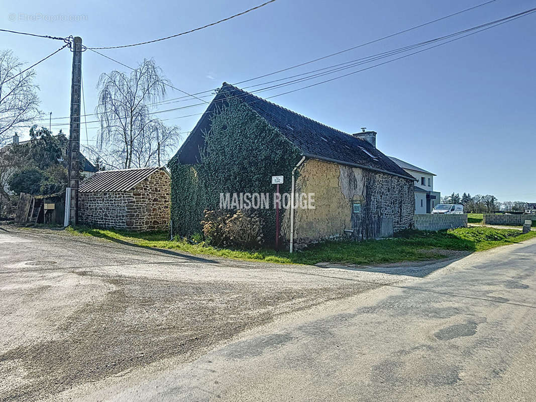 Maison à SAINT-SAUVEUR-DES-LANDES