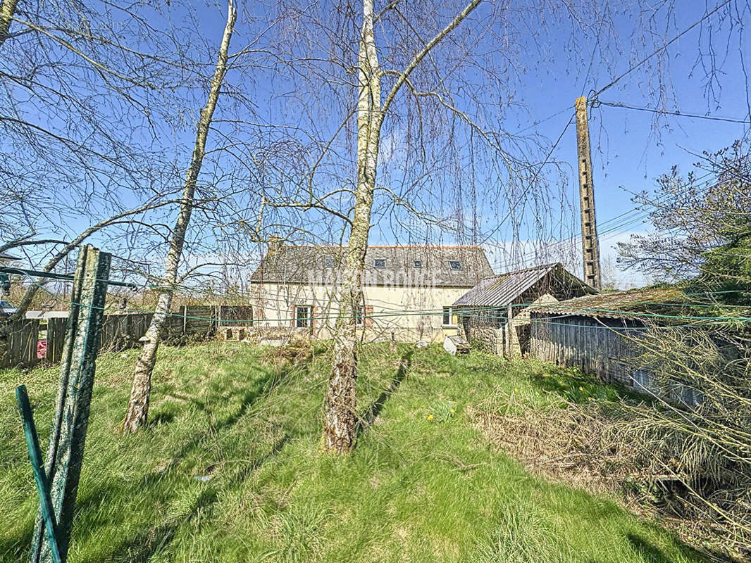 Maison à SAINT-SAUVEUR-DES-LANDES