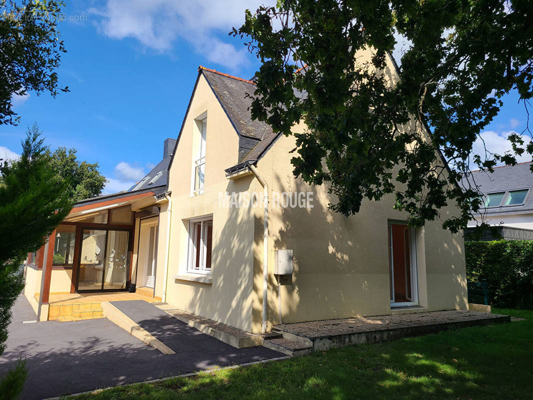 Maison à LARMOR-BADEN