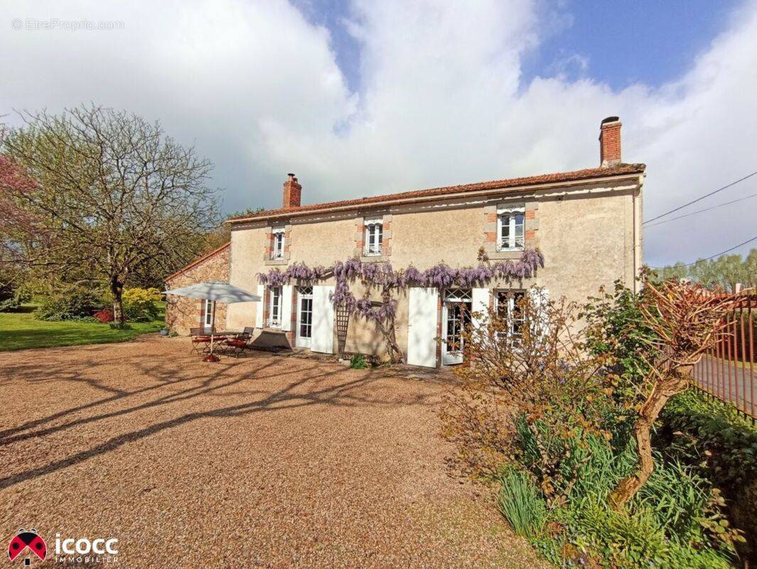 Maison à LE TABLIER