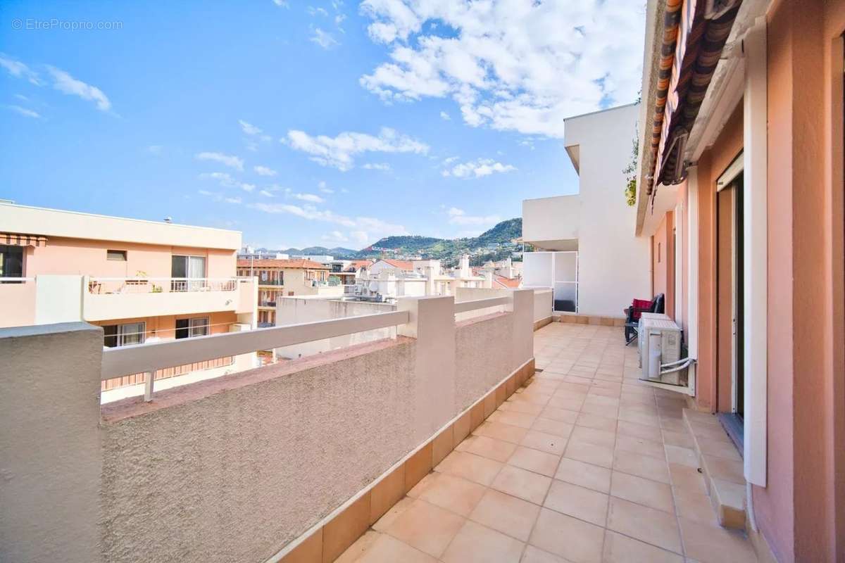 Appartement à NICE