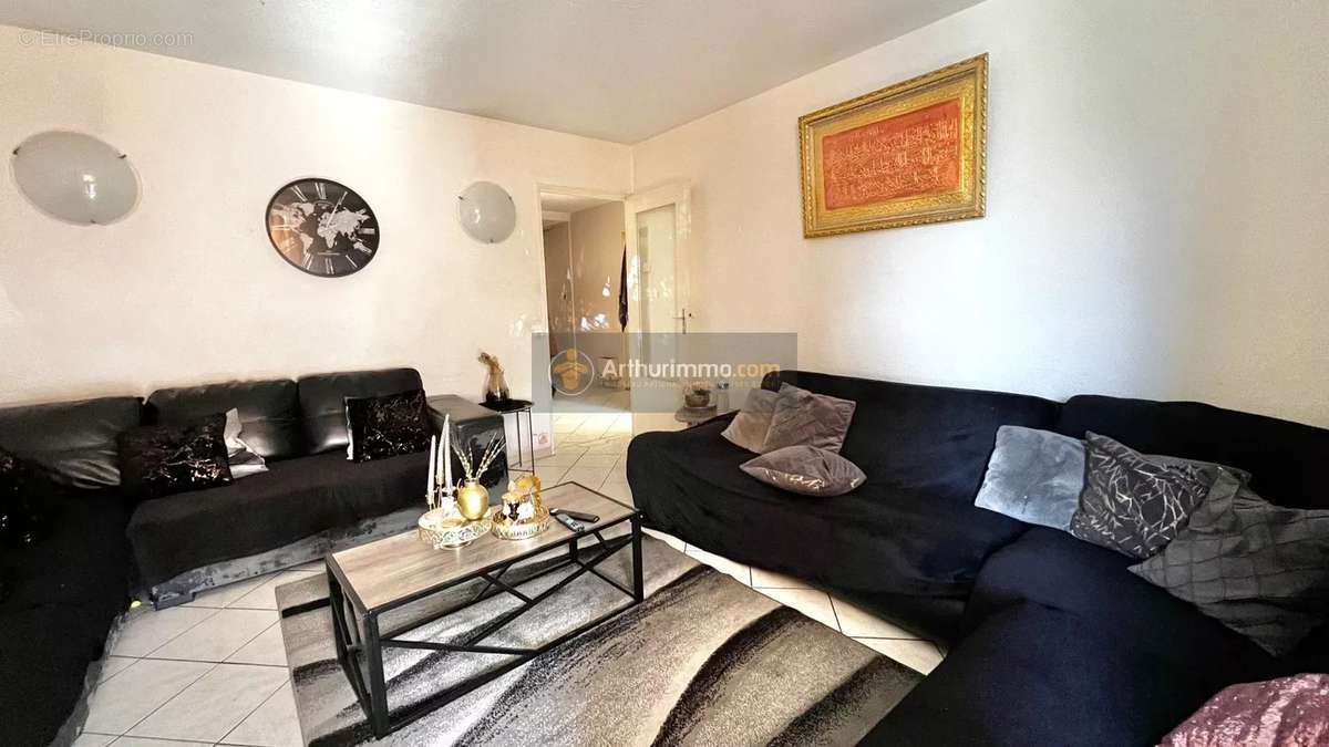 Appartement à FREJUS