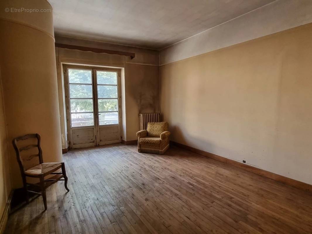 Appartement à PRAYSSAC