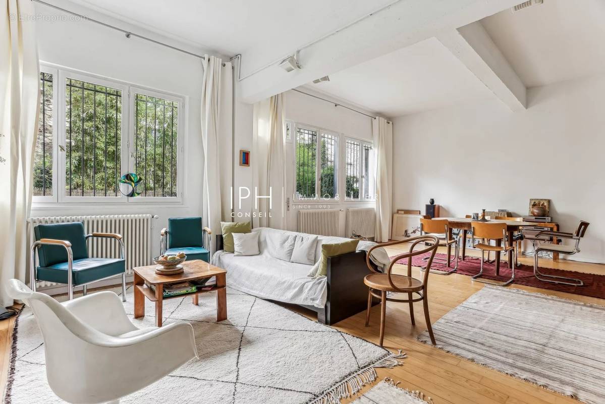 Appartement à PARIS-12E