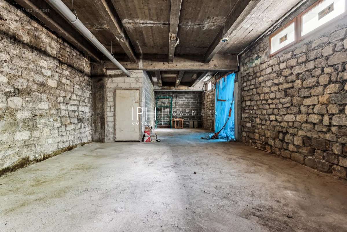 Appartement à PARIS-12E