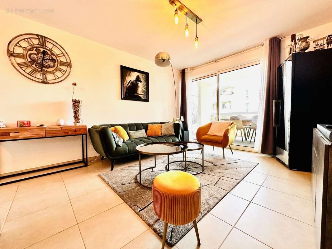 Appartement à VILLENEUVE-LOUBET