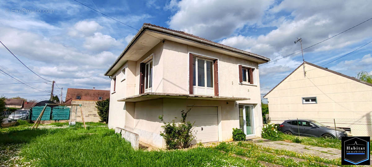 Maison à LIZY-SUR-OURCQ